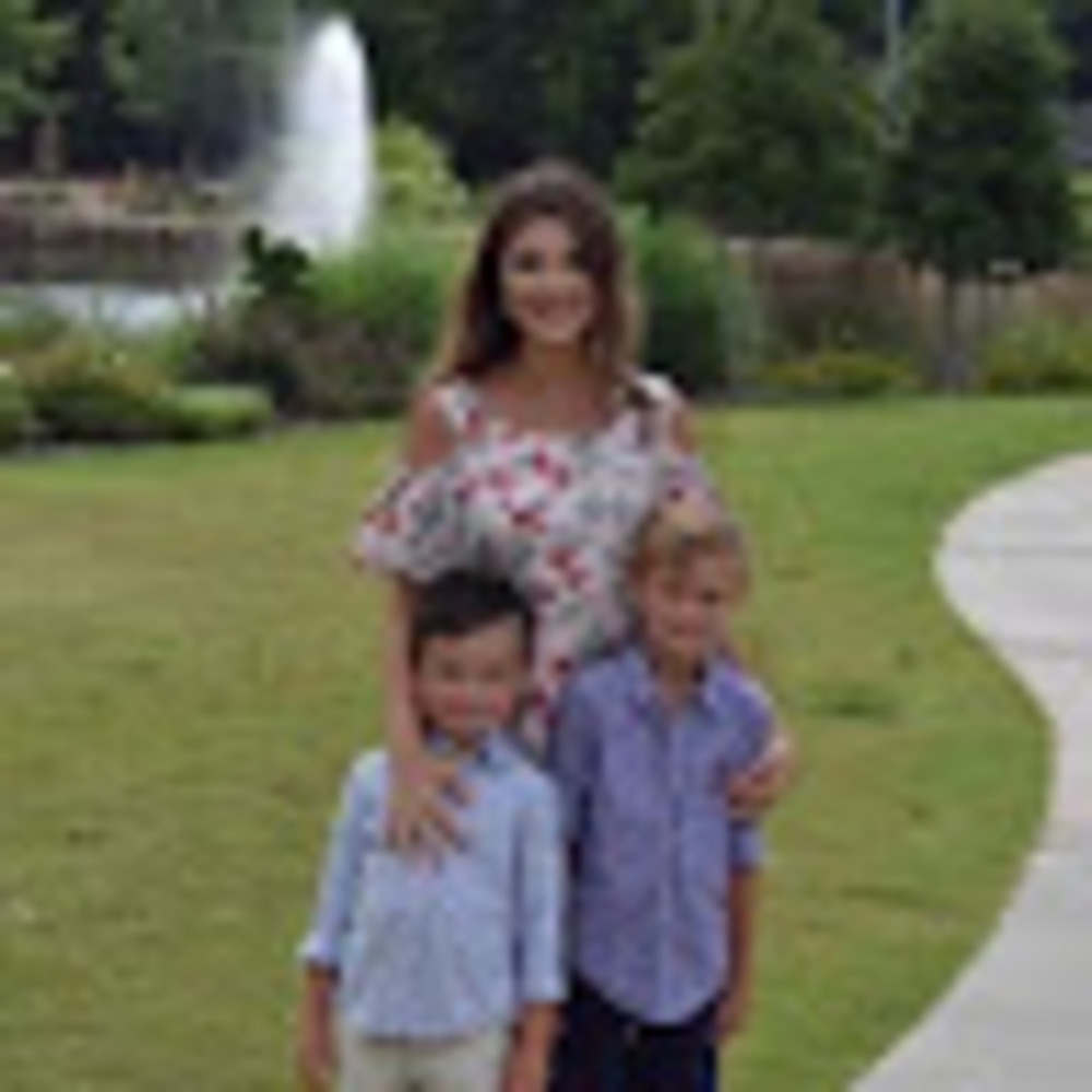 Meet your Posher, Yolanda